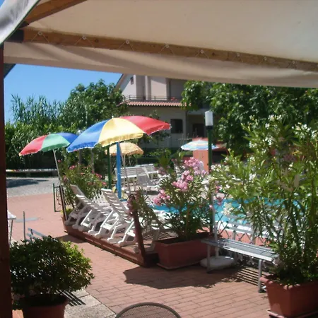 Hotell Al 3*